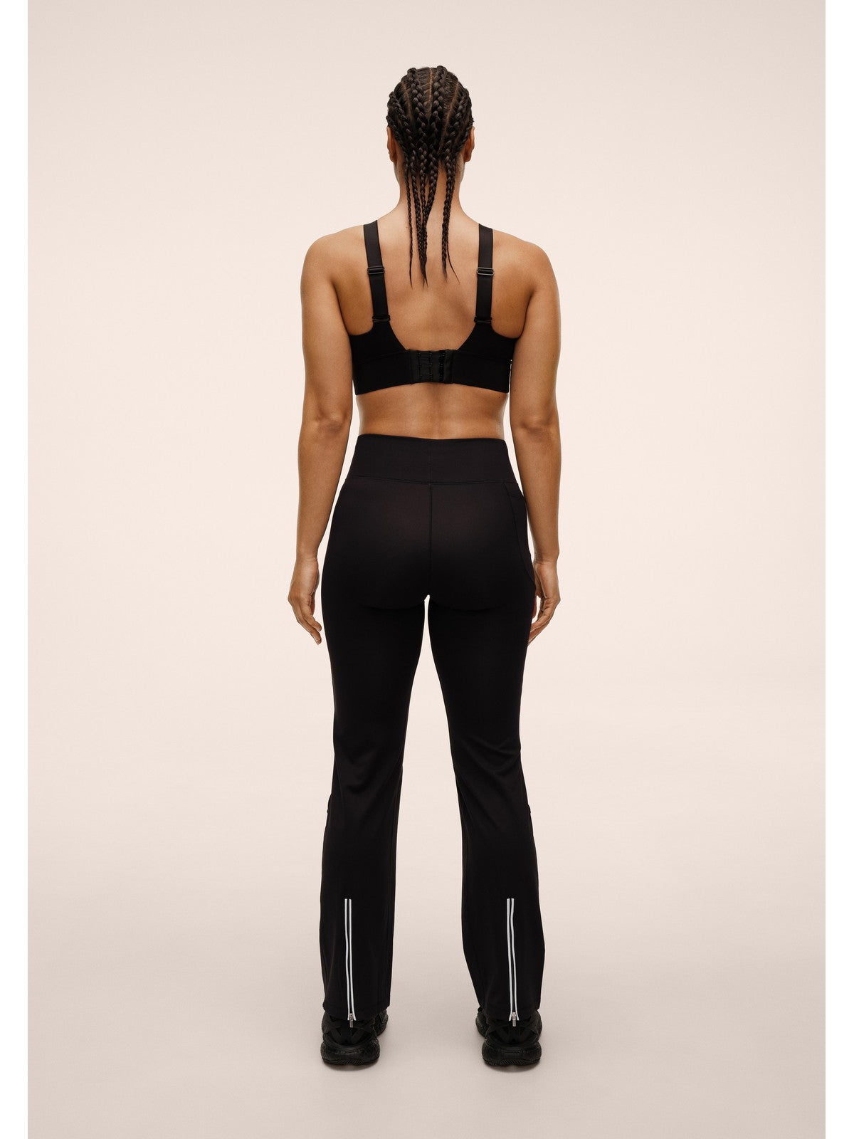 Spodnie damskie CASALL Windtherm Straight Leg Pant czarne