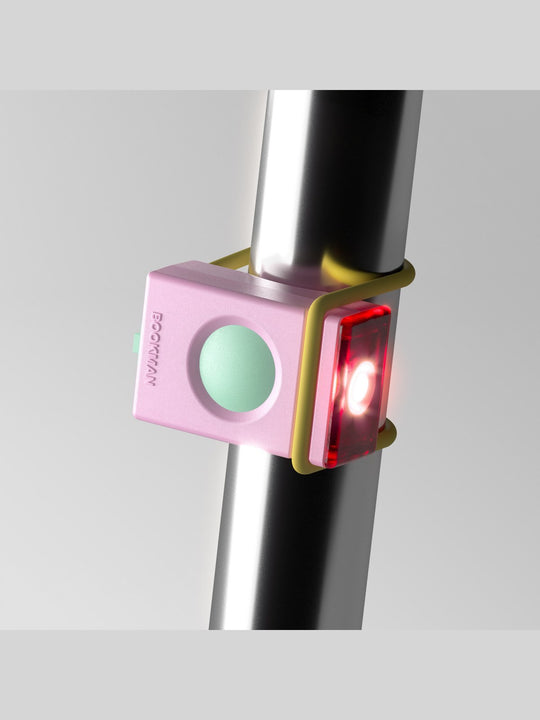 Lampka rowerowa BOOKMAN Block Light Rear 18lm różowy
