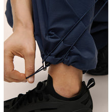 Spodnie damskie CASALL Logo Elastic Barrel Pant niebieskie
