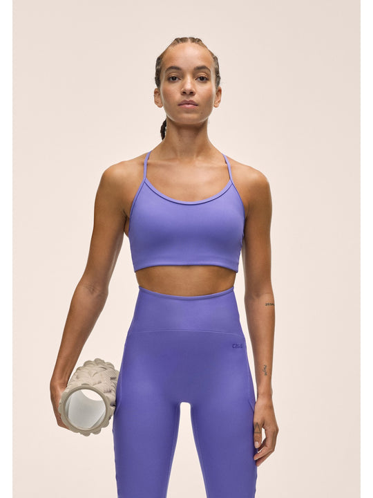 Stanik Casall Sleek Strappy Sports Bra kolor fioletowy
