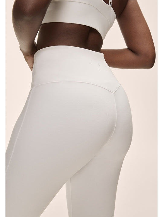 Legginsy damskie Casall Grace Flare Slit Pant biały - Adventure Sports
