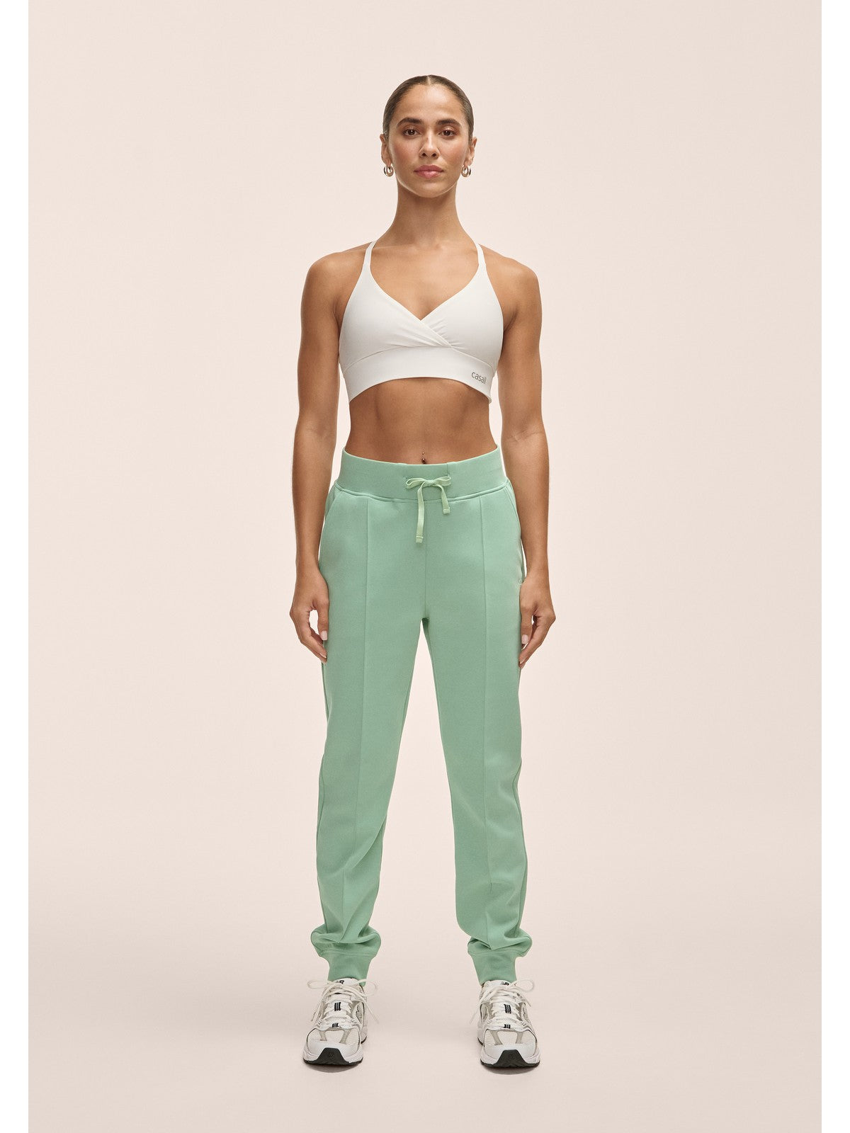 Spodnie dresowe damskie Casall Aria Joggers zielone - Adventure Sports