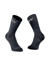 Skarpety rowerowe NORTHWAVE EXTREME PRO Sock - czarny/szary
