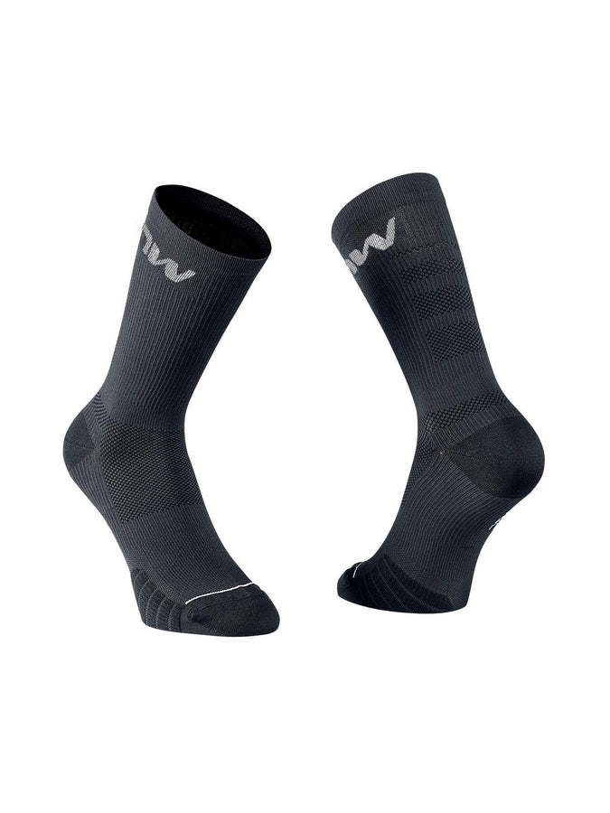 Skarpety rowerowe NORTHWAVE EXTREME PRO Sock - czarny/szary