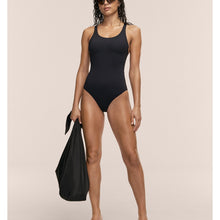 Kostium kąpielowy CASALL Deep Racerback Swimsuit kolor czarny
