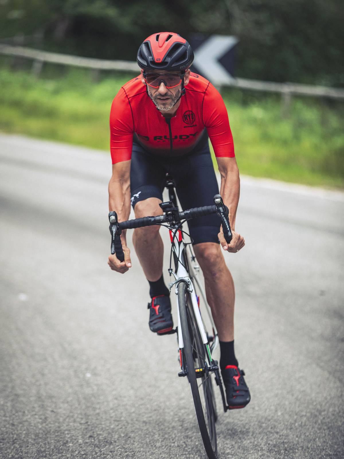 Okulary rowerowe RUDY PROJECT CUTLINE - czerwony/czarny | ImpactX 2 Red fotochrom Cat 1-3 - ONE SIZE - Adventure Sports