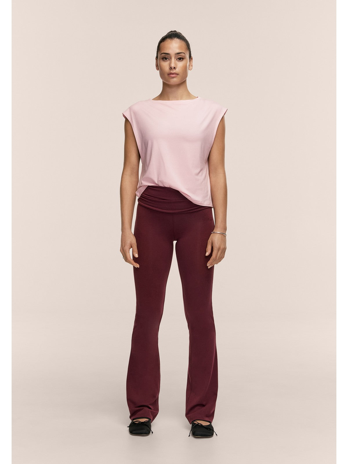 Spodnie damskie CASALL Sublime Folded Flare Pants kolor bordowy