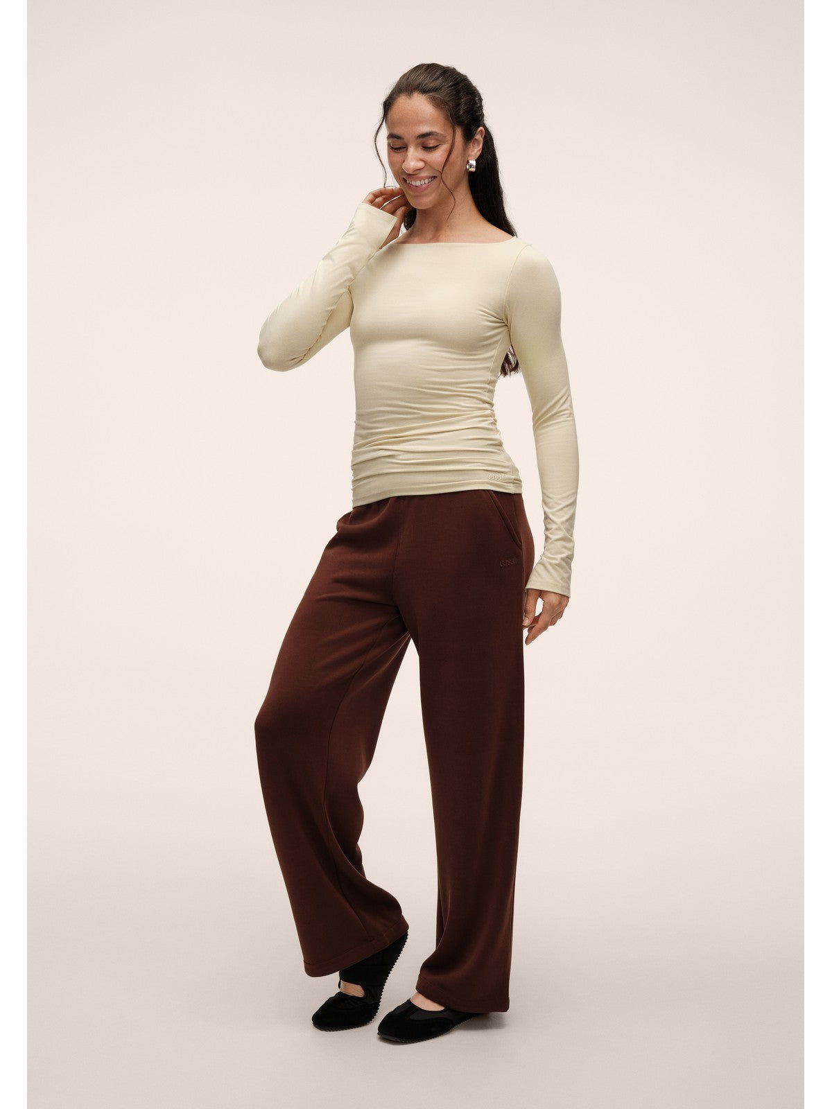 Spodnie damskie CASALL Peachy Straight Leg Jogger brązowe