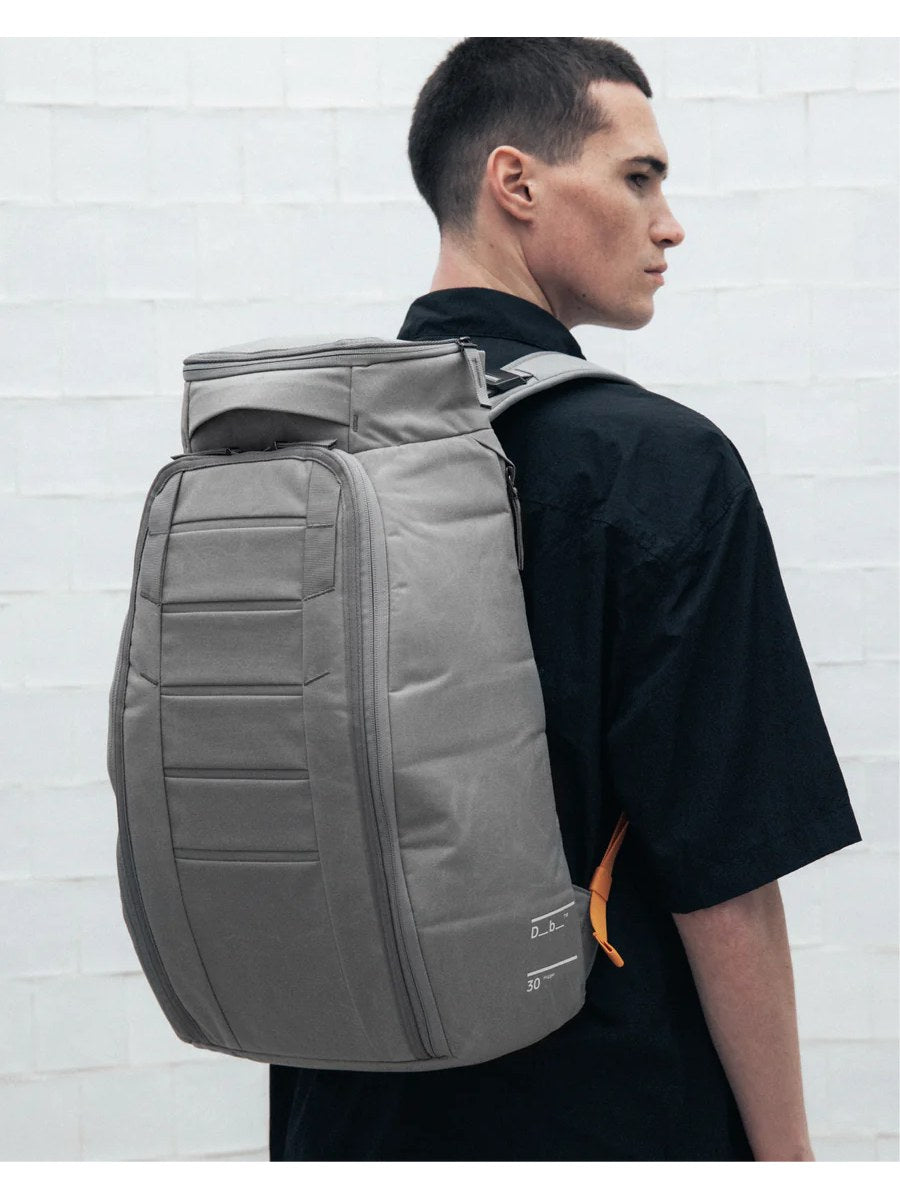 Plecak Db™ Hugger Backpack 30L szary