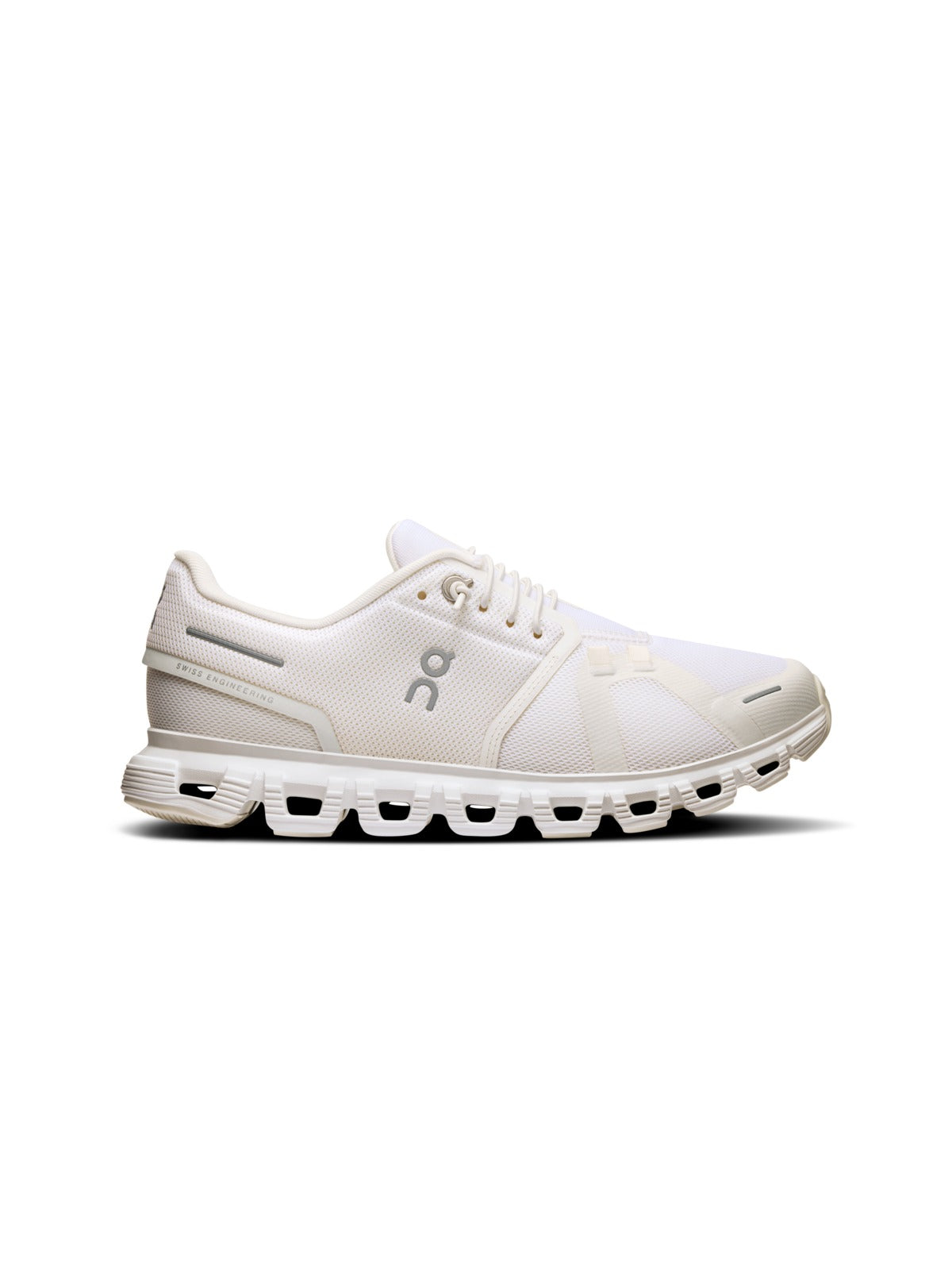 Buty damskie treningowe ON RUNNING Cloud 6 biały