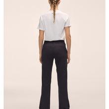 Spodnie damskie CASALL Daily Woven Pant kolor czarny
