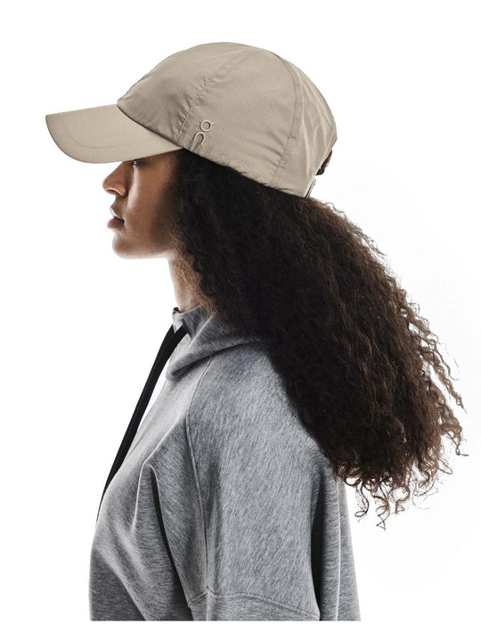 Czapka z daszkiem ON RUNNING On Cap beżowy
