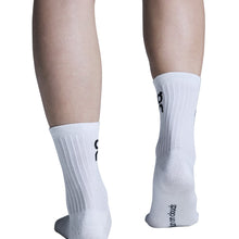 Skarpety treningowe On Logo Sock High 3Pack biały
