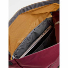 Plecak PEAK PERFORMANCE Roll Top Backpack brązowy
