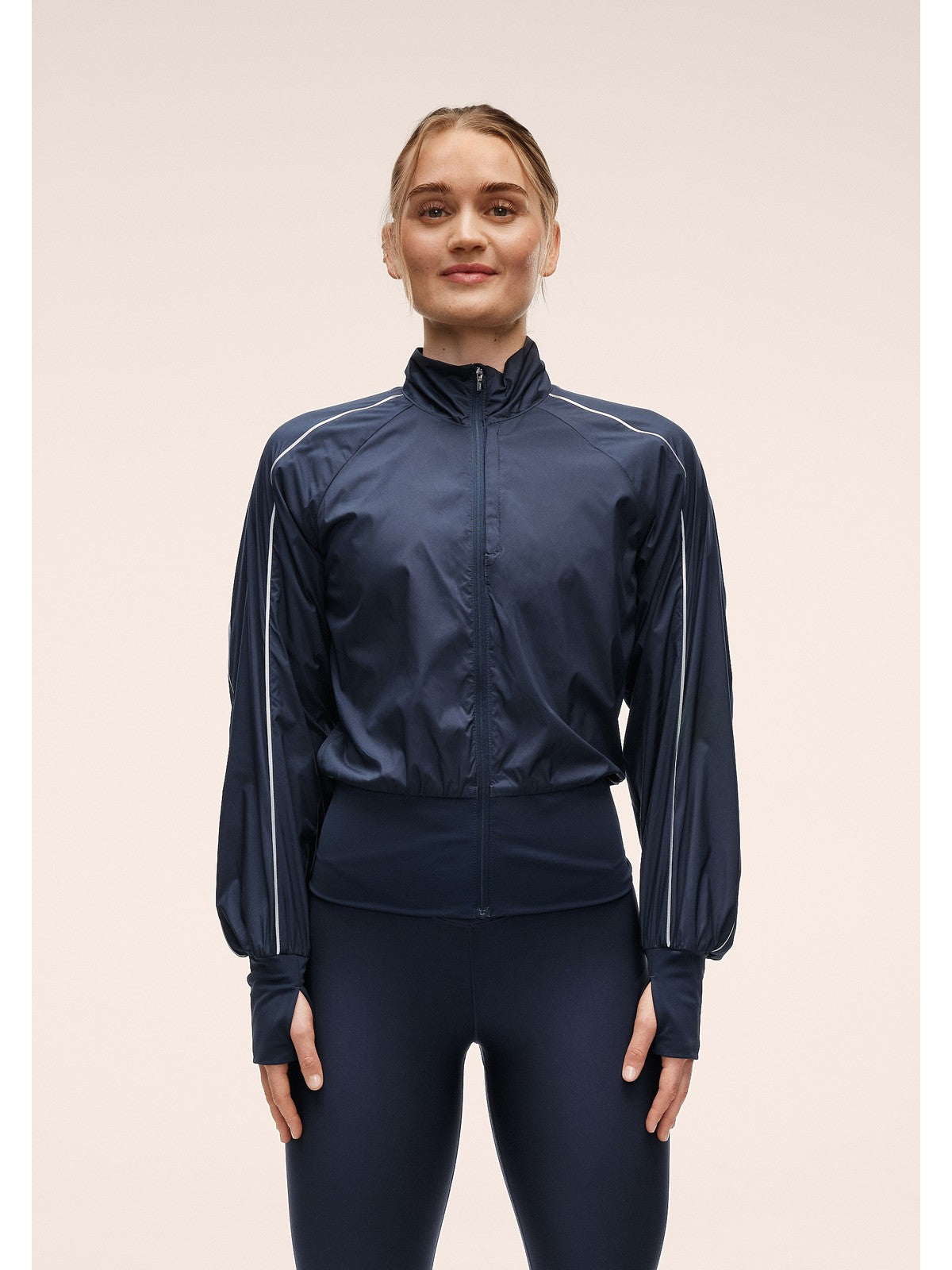 Kurtka damska CASALL Statement Woven Training Jacket granatowa