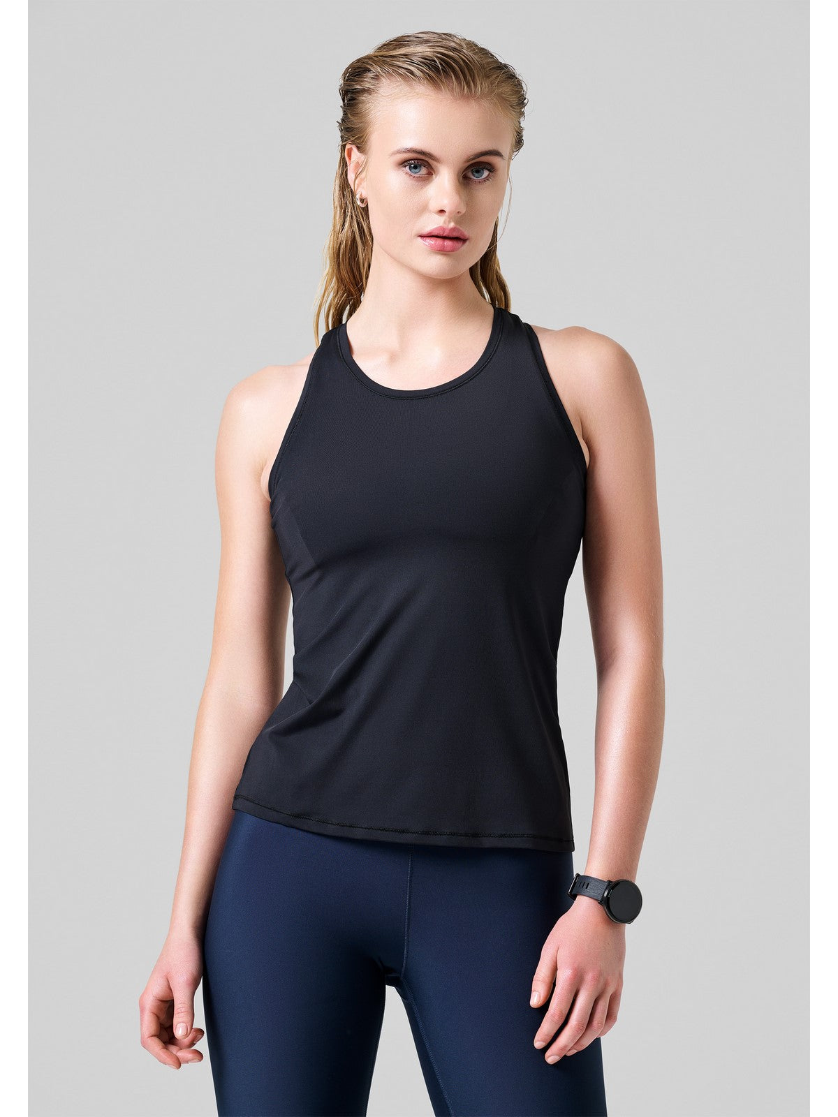 Koszulka treningowa damska CASALL Essential Racerback Tank czarny