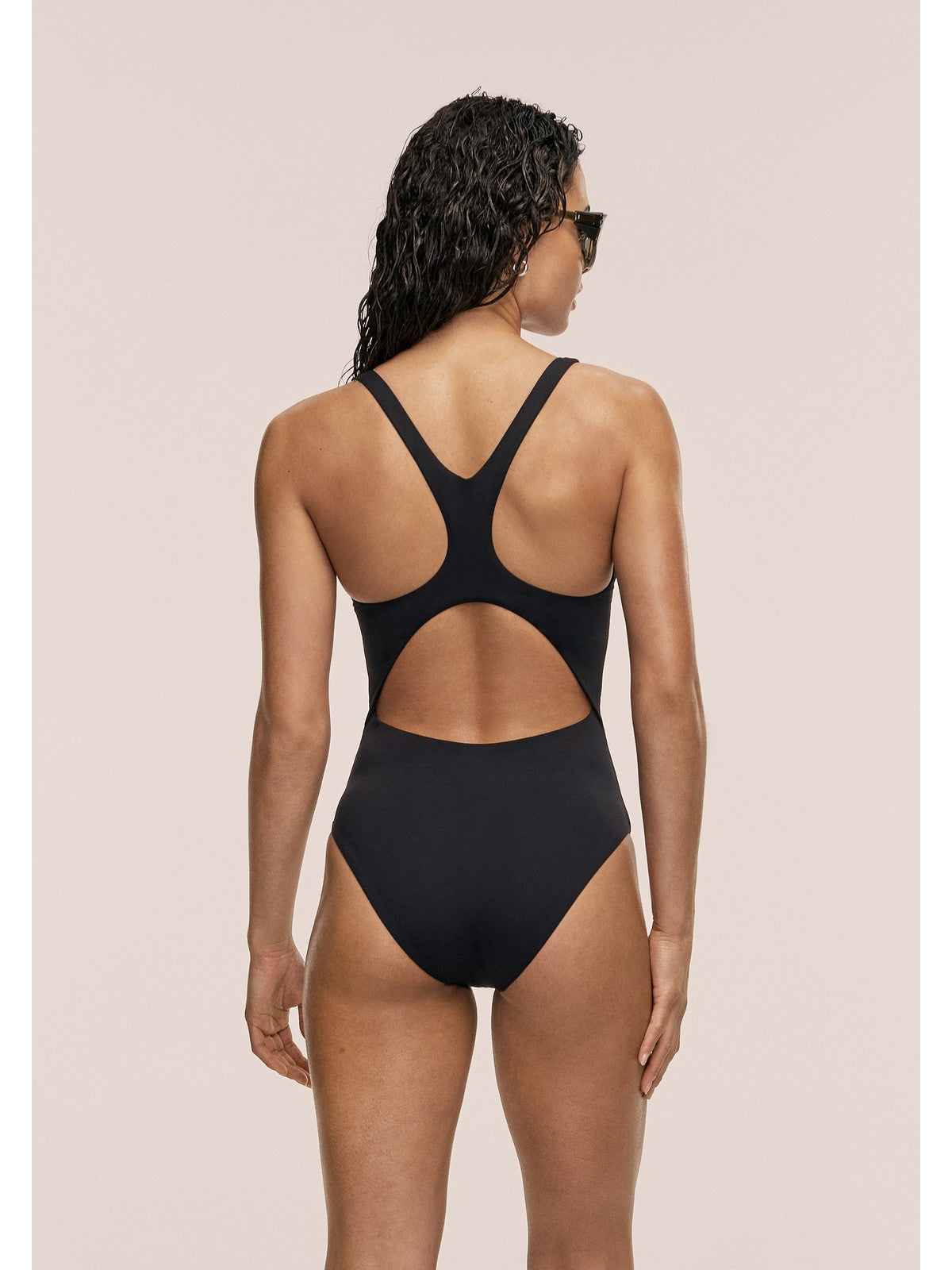 Kostium kąpielowy CASALL Deep Racerback Swimsuit kolor czarny