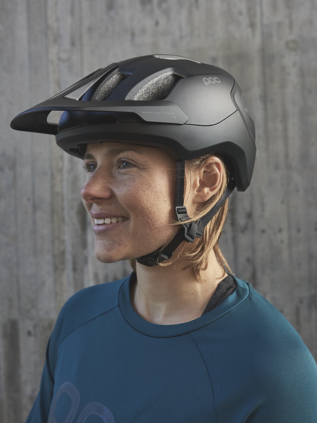 Kask rowerowy POC AXION - czarny