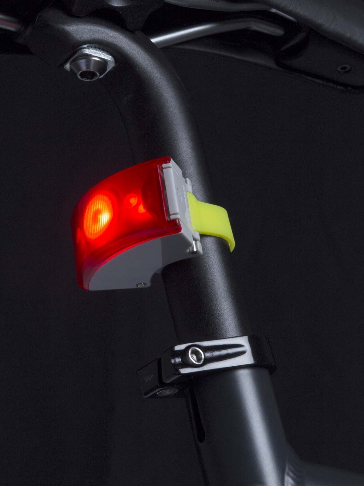 Lampka rowerowa BOOKMAN Curve Rear Light 37lm zielony