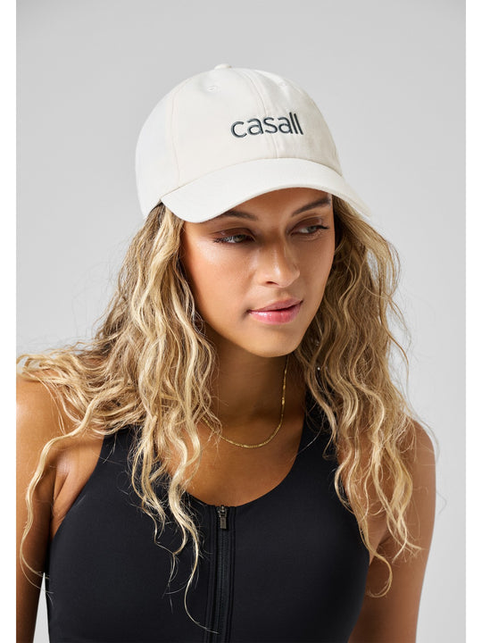 Czapka z daszkiem Casall Casual Logo Cap biały
