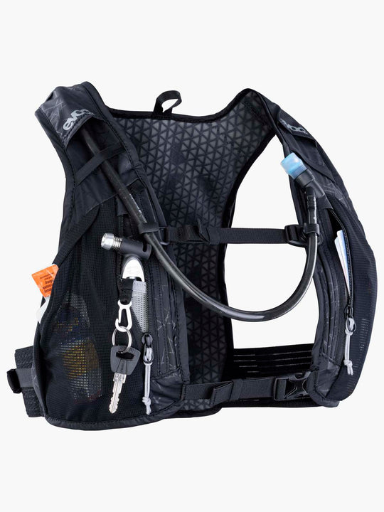Plecak kamizelka EVOC Hydro Pro 6 + bukłak Hydration 1,5l black

