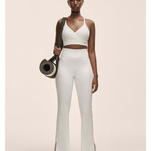 Legginsy damskie Casall Grace Flare Slit Pant biały - Adventure Sports
