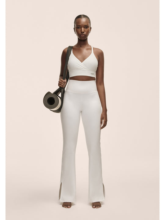 Legginsy damskie Casall Grace Flare Slit Pant biały - Adventure Sports
