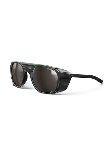 Kolor: Black