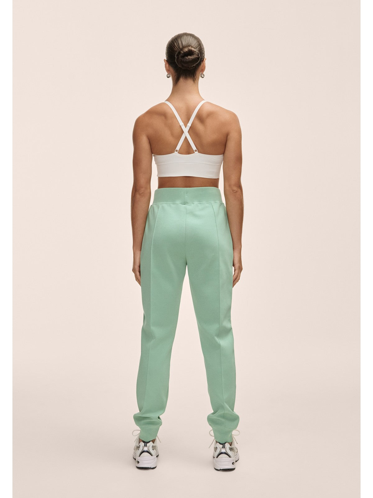 Spodnie dresowe damskie Casall Aria Joggers zielone - Adventure Sports