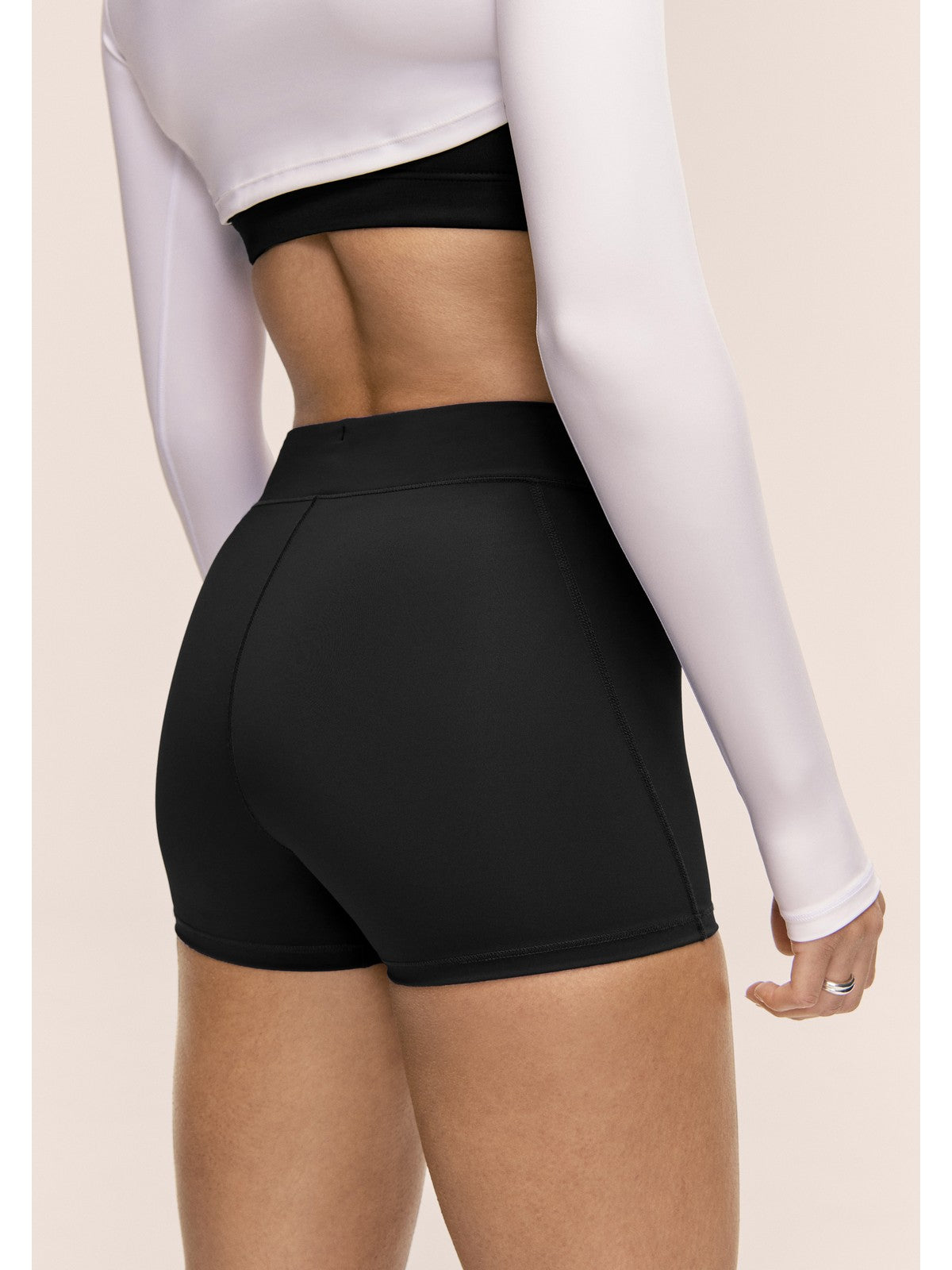 Legginsy treningowe damskie CASALL Performance Running Hot Pants kolor czarny
