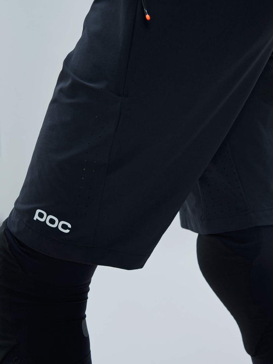 Spodenki rowerowe damskie POC W's Motion Air Shorts czarny
