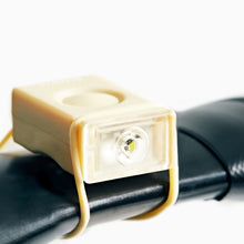 Lampka rowerowa BOOKMAN Block Light Front 50lm beżowy
