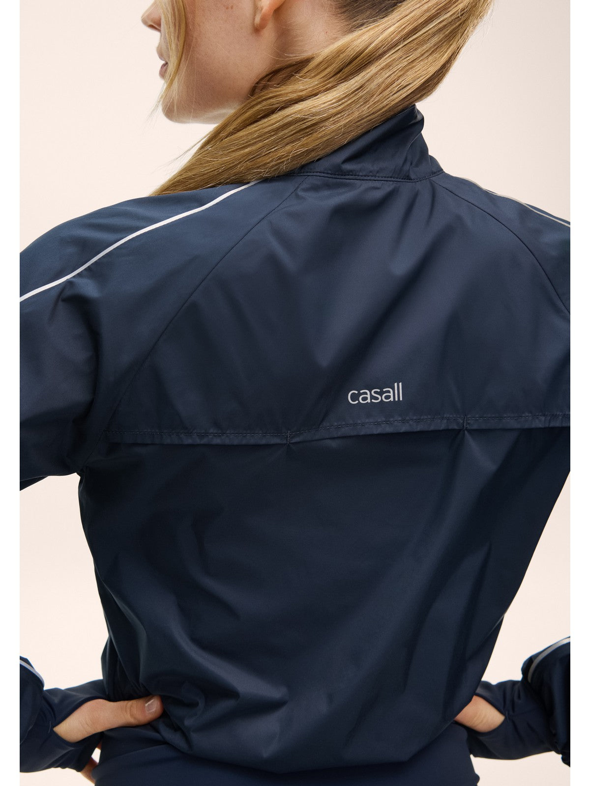 Kurtka damska CASALL Statement Woven Training Jacket granatowa