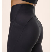 Legginsy damskie CASALL Twist Cut Out High Waist Tights kolor czarny
