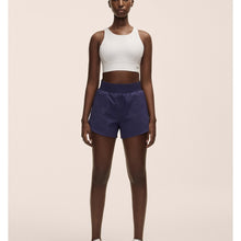 Szorty do biegania Casall Luna Textured Shorts fioletowy - Adventure Sports
