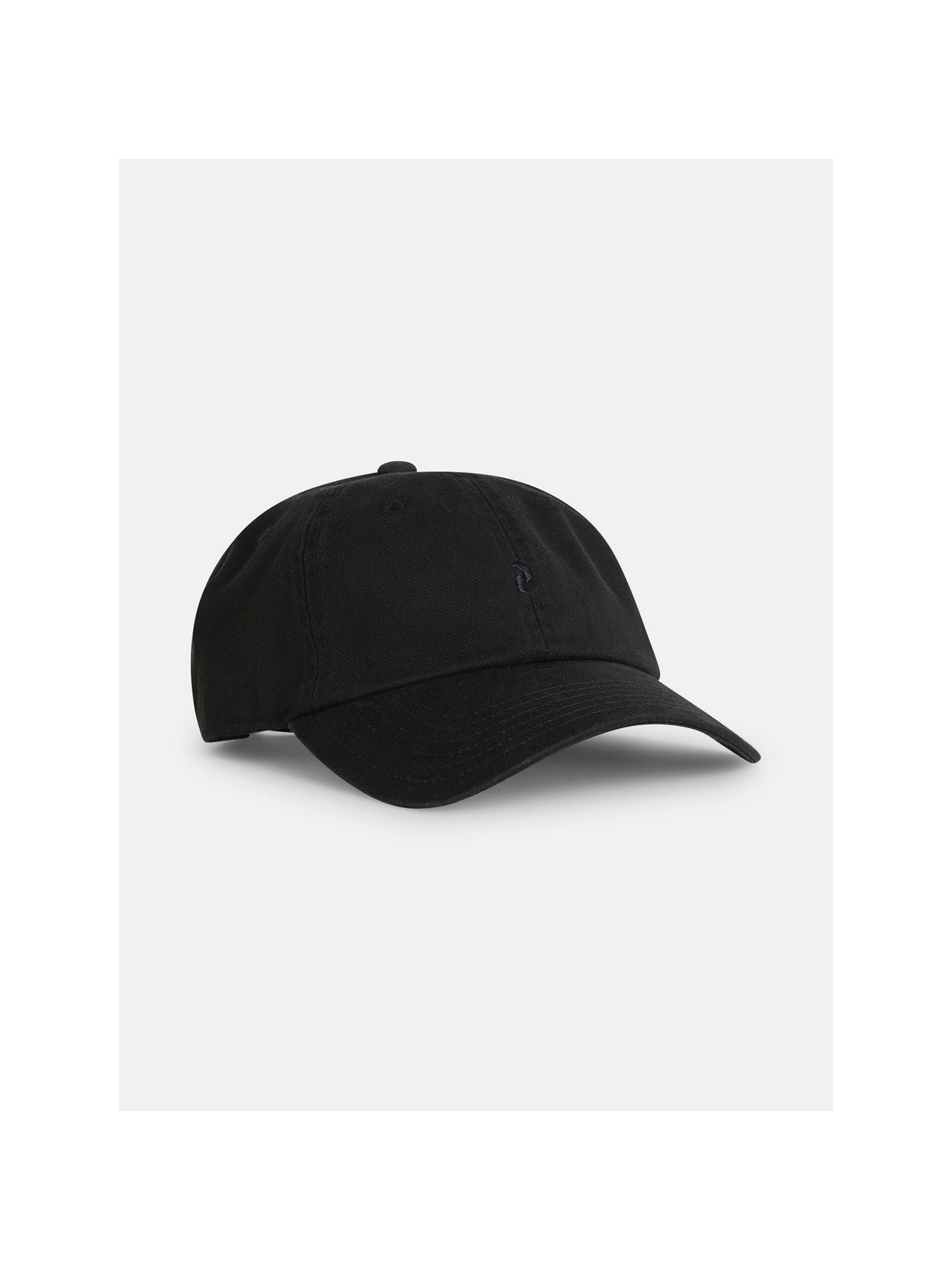 adventuresports czapka-z-daszkiem-peak-performance-ground-cap-czarny-g78327030-050 front