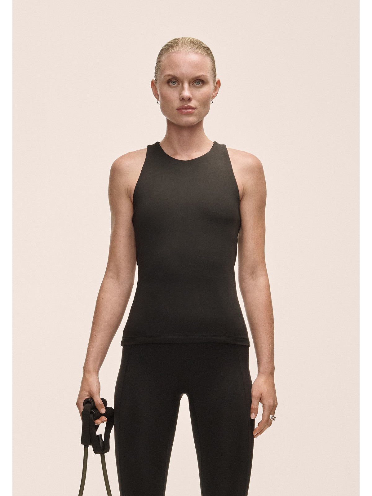 Koszulka damska treningowa Casall Soft Touch Bra Tank czarny