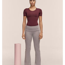 Body CASALL Studio Body Short Sleeve kolor bordowy

