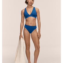 Majtki kąpielowe CASALL High Waist Bikini Brief kolor niebieski
