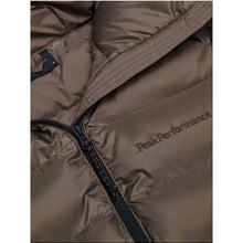 Kurtka męska PEAK PERFORMANCE Tomic Insulated Hood Jacket brązowa
