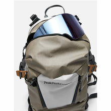 Plecak PEAK PERFORMANCE Vertical Ski Backpack 20L beżowy
