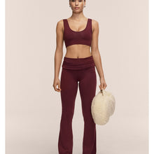 Spodnie damskie CASALL Sublime Folded Flare Pants kolor bordowy
