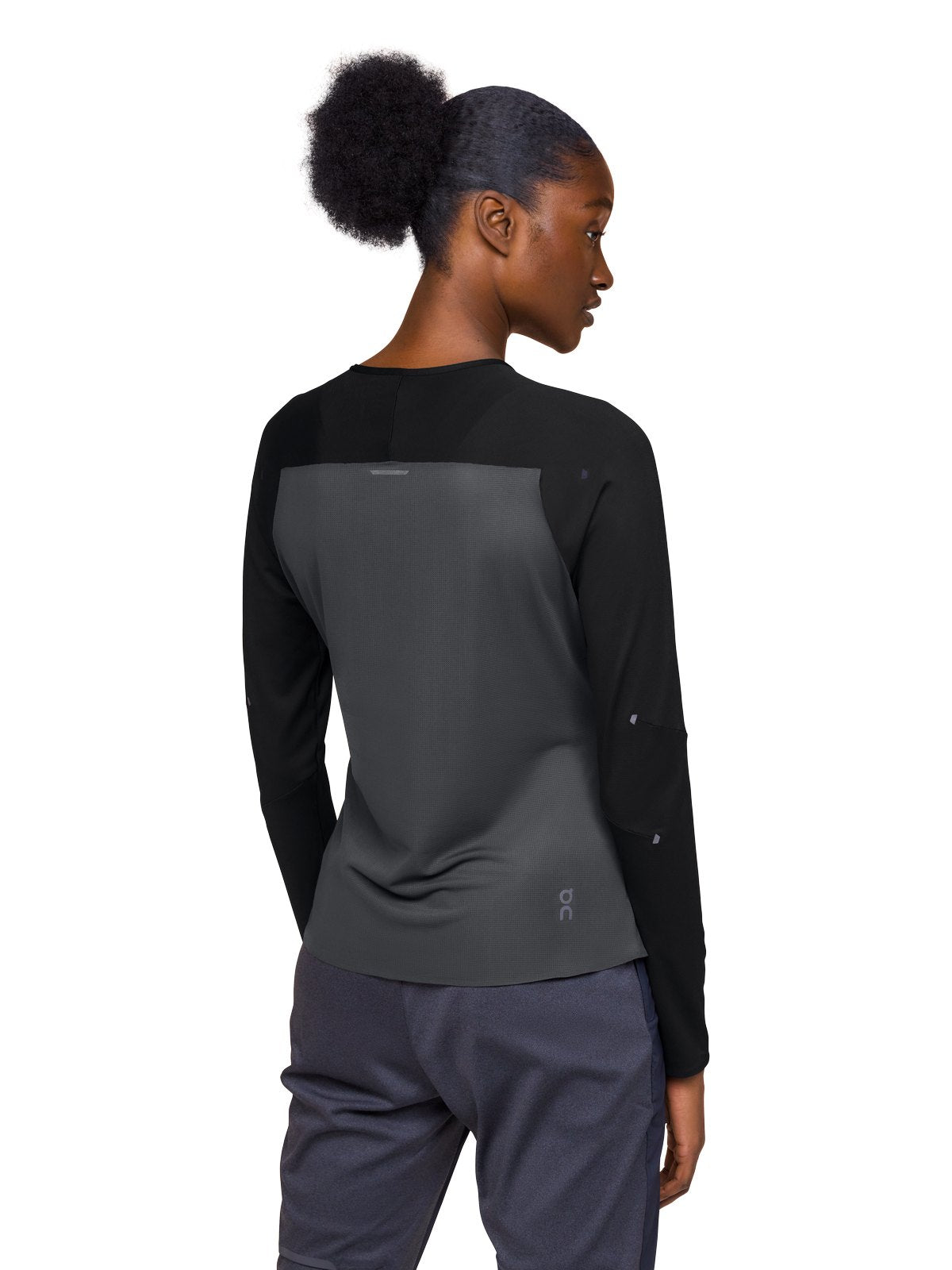 Longsleeve do biegania damski On Performance Long-T czarny