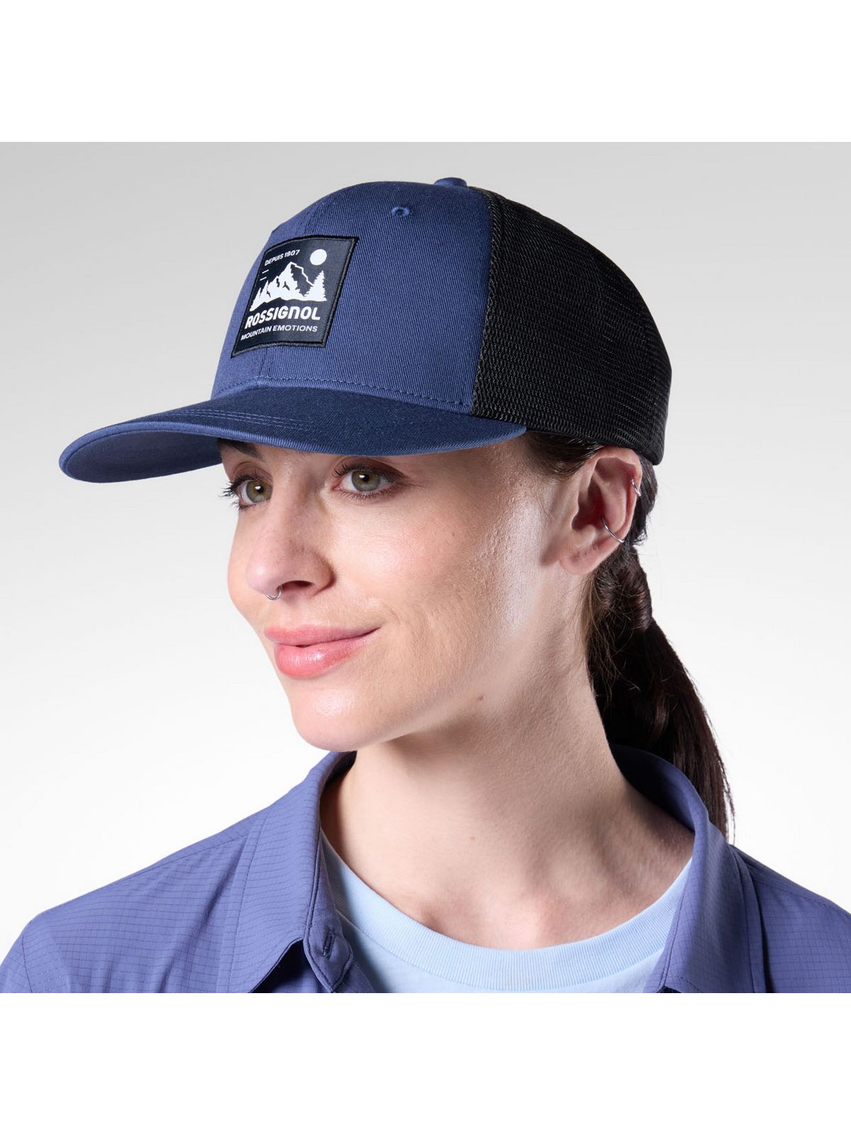 Czapka z daszkiem ROSSIGNOL Mid Crown Trucker Cap granatowa