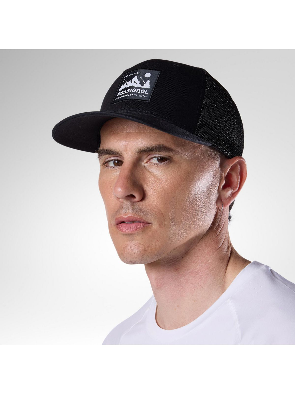 Czapka z daszkiem ROSSIGNOL Mid Crown Trucker Cap czarna