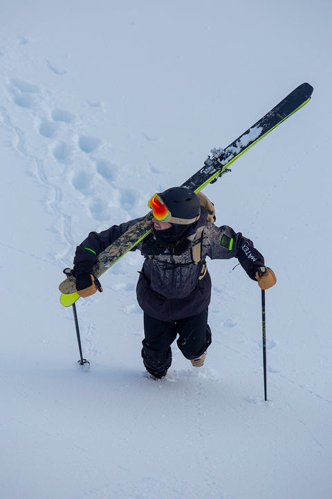 Narty ROSSIGNOL BLACKOPS SENDER TI + wiązania LOOK SPX 12 GW B120 - Adventure Sports
