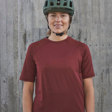 Koszulka rowerowa POC W’S REFORM ENDURO LIGHT - czerwony - Adventure Sports
