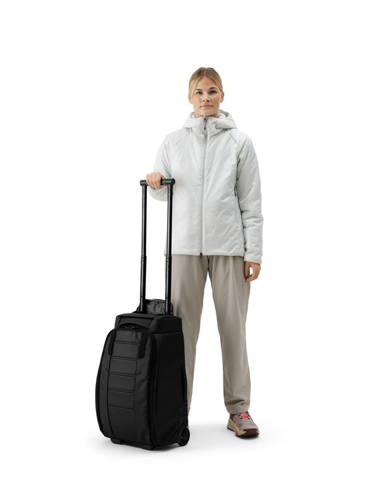 Torba podróżna na kółkach Db™ Hugger Roller Bag Carry-On 40L czarny
