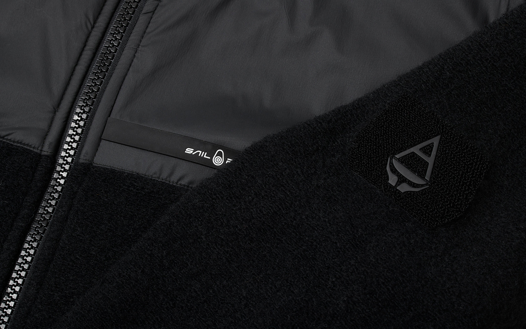 Bluza SAIL RACING GLACIER KNITTED ZIP HOOD czarna - Adventure Sports