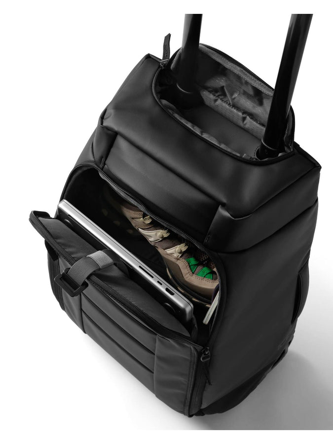 Torba podróżna na kółkach Db™ Hugger Roller Bag Carry-On 40L czarny